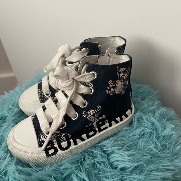 Authentic Blue Burberry Sneaker size 7C - Picture 2 of 4